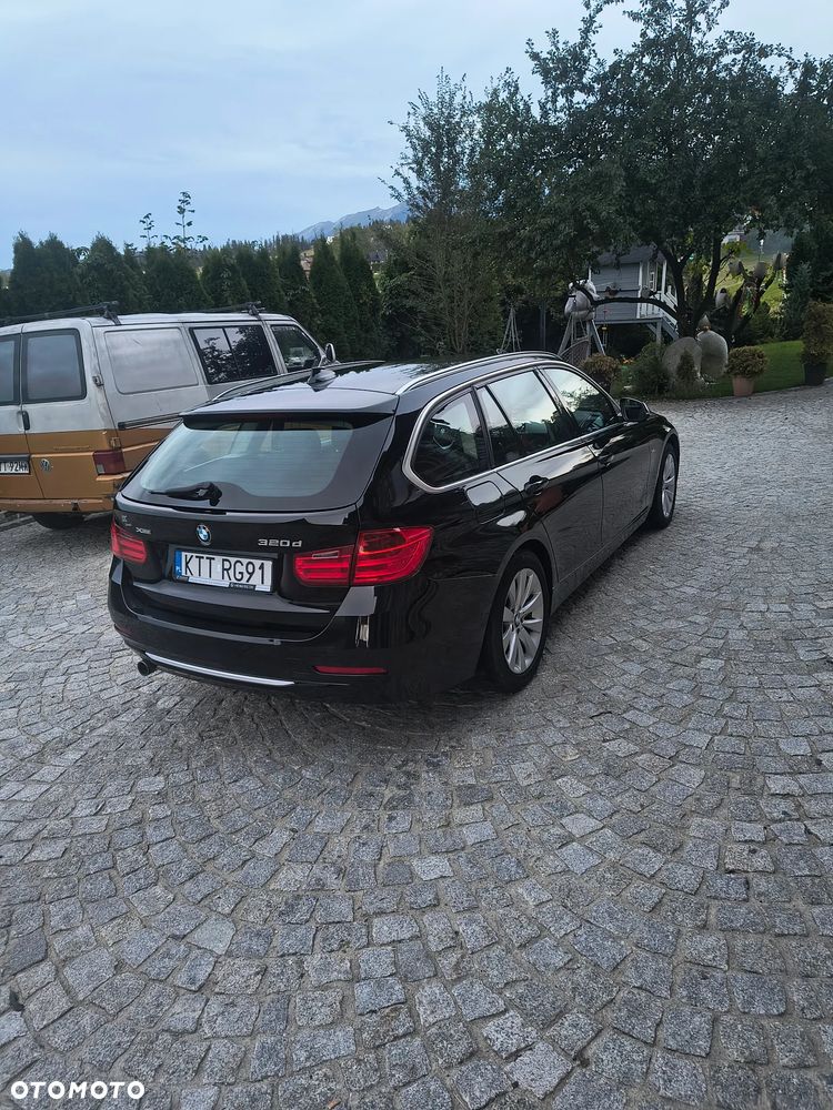 BMW Seria 3 320d xDrive - 4