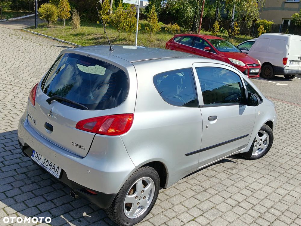 Toyota Yaris 1.0 VVT-i - 17