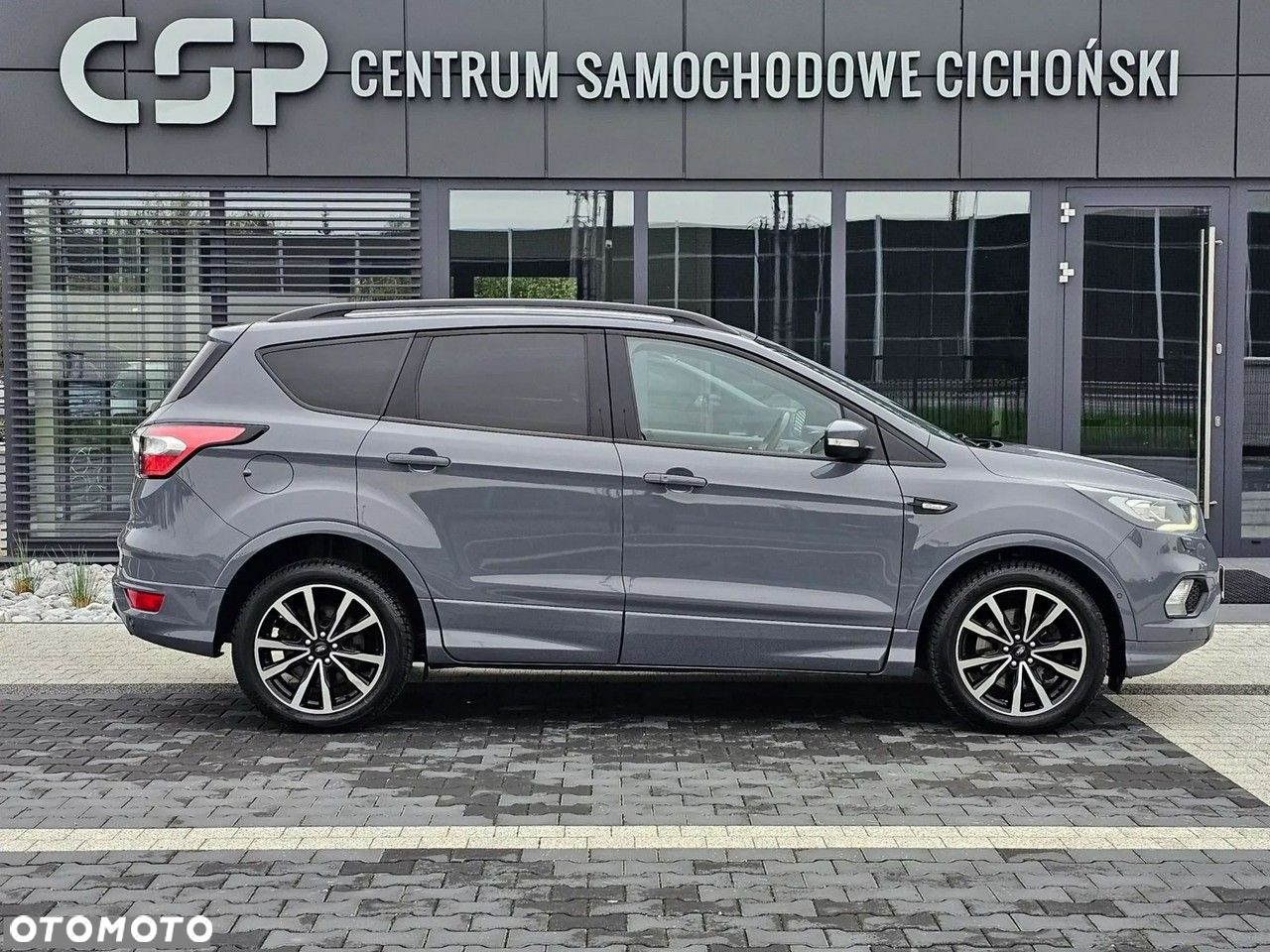Ford Kuga 2.0 TDCi FWD ST-Line - 11