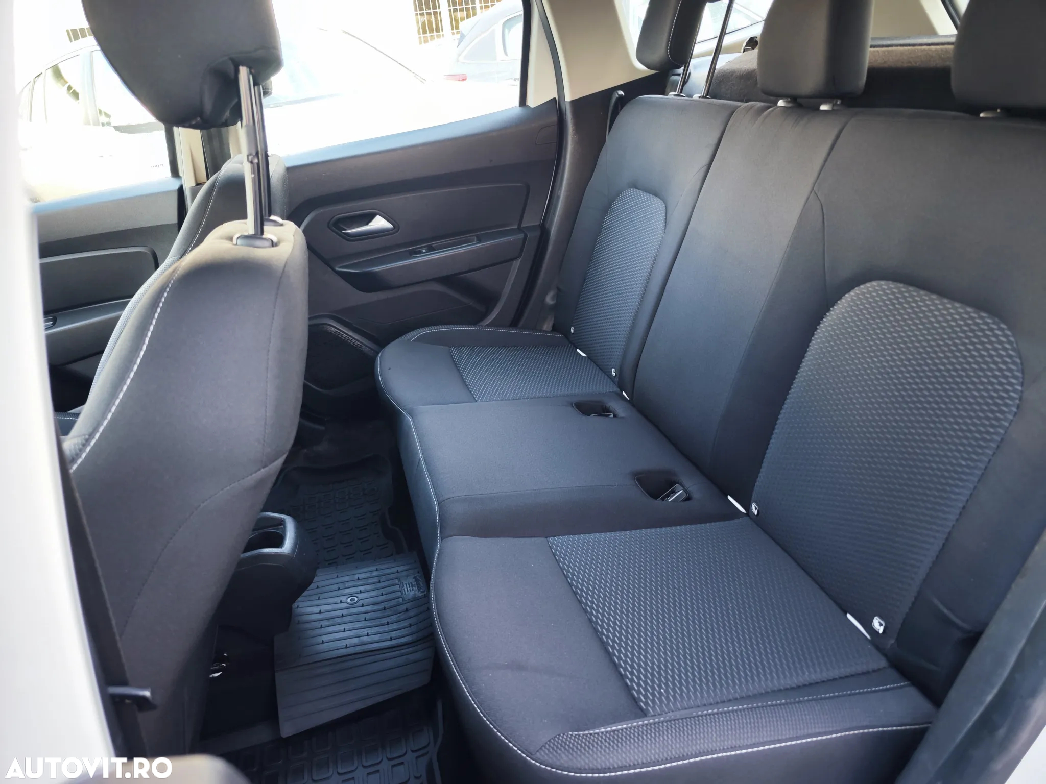 Dacia Duster 1.5 Blue dCi 4WD Comfort - 12