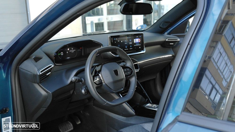 Peugeot e-2008 54 kWh Allure - 24