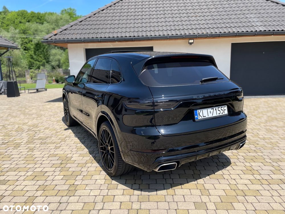 Porsche Cayenne Standard - 8