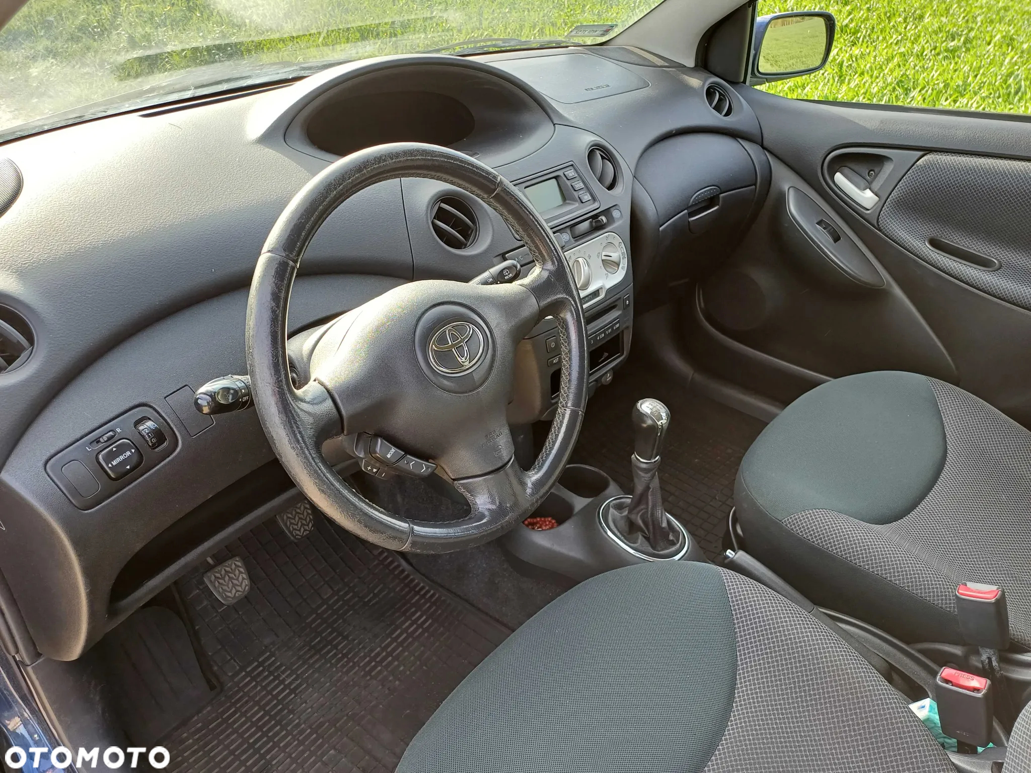 Toyota Yaris 1.4 D-4D - 16