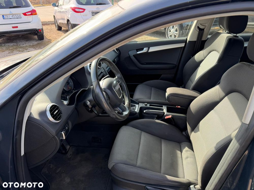 Audi A3 Sportback 2.0 TDI Ambiente - 18