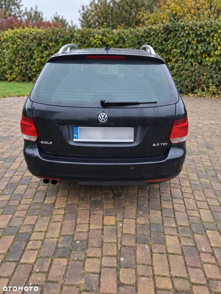 Volkswagen Golf - 6