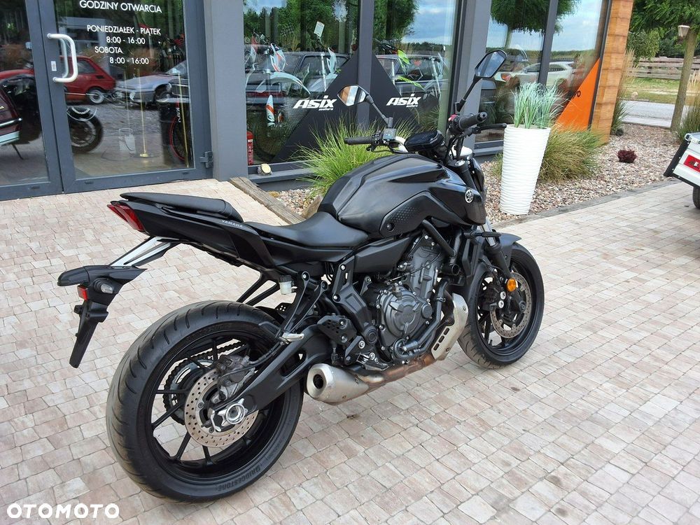 Yamaha MT - 3