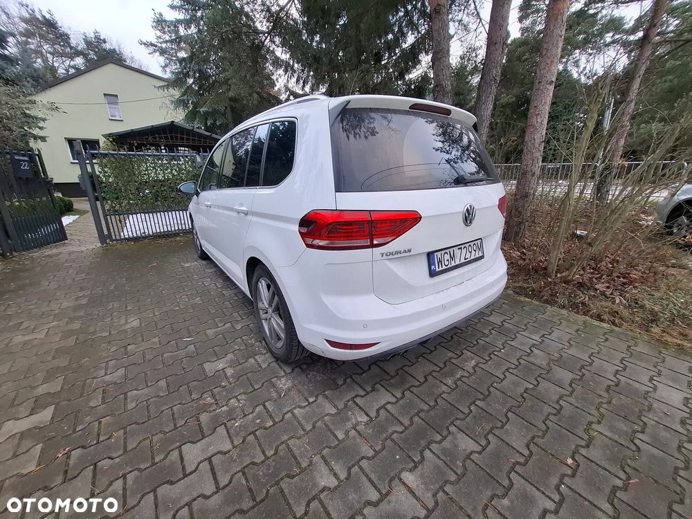 Volkswagen Touran 2.0 TDI SCR (BlueMotion Technology) DSG Highline - 4