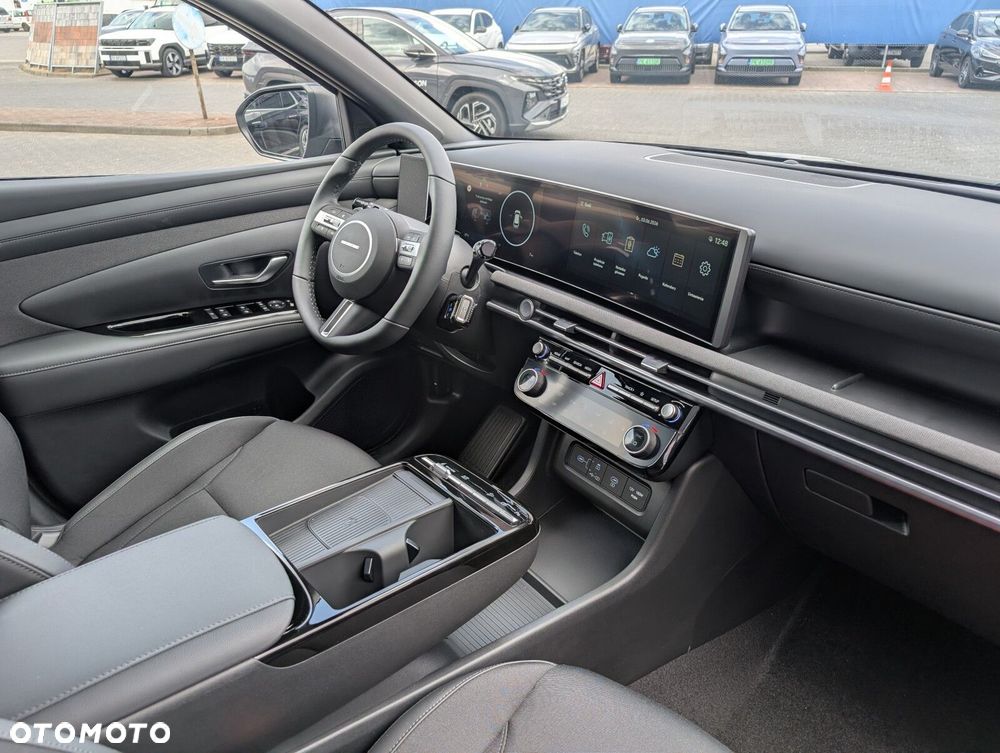 Hyundai Tucson 1.6 T-GDi HEV Smart Black 2WD - 26