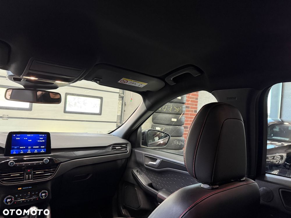 Ford Kuga 1.5 EcoBoost ST-LINE X - 17