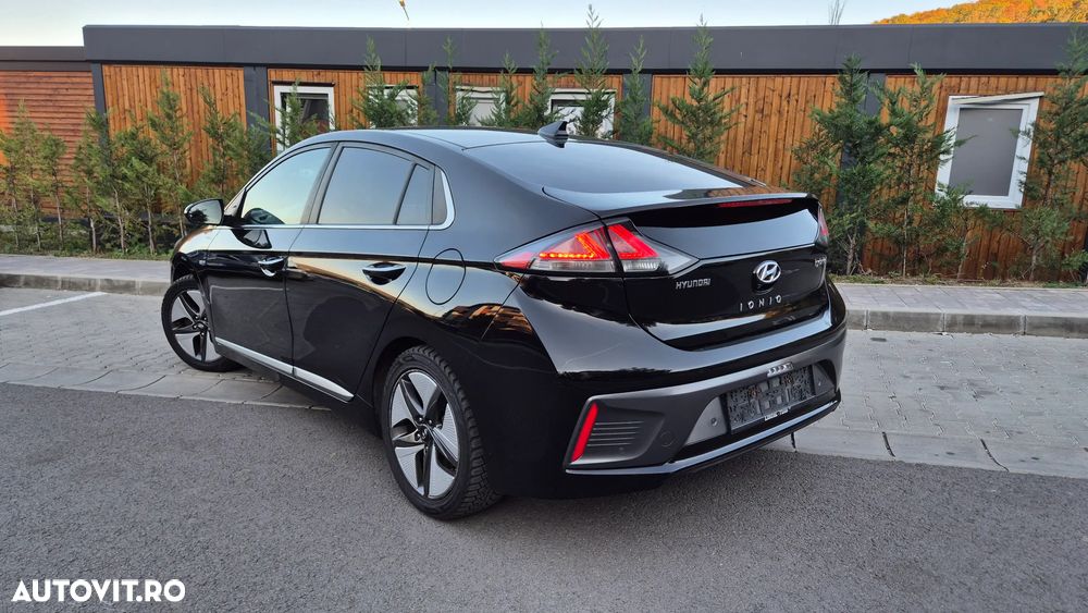 Hyundai IONIQ - 4