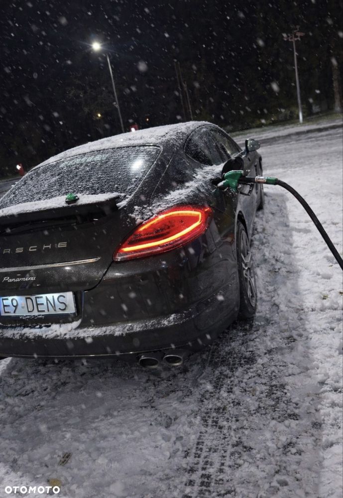 Porsche Panamera - 8