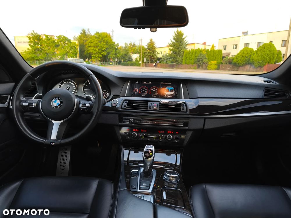 BMW Seria 5 528i - 5