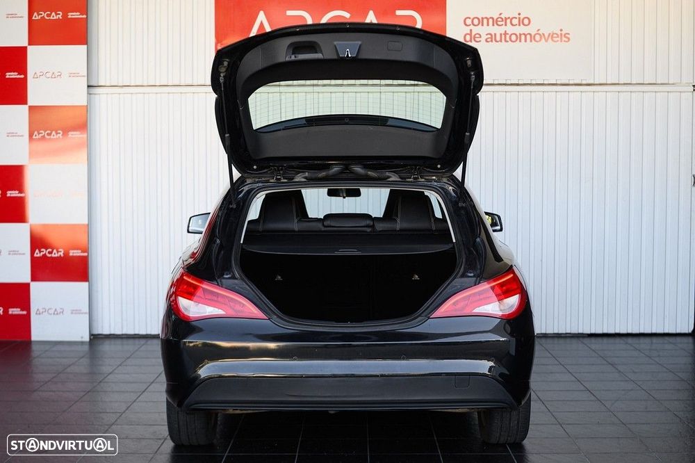Mercedes-Benz CLA 180 d Shooting Brake Urban - 12