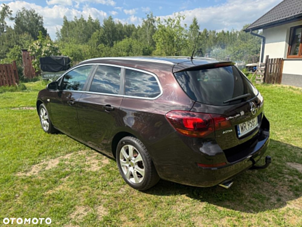 Opel Astra 1.4 T Cosmo - 10