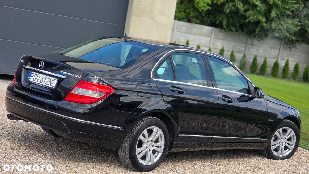 Mercedes-Benz Klasa C 180 Kompressor BlueEFFICIENCY Avantgarde - 12