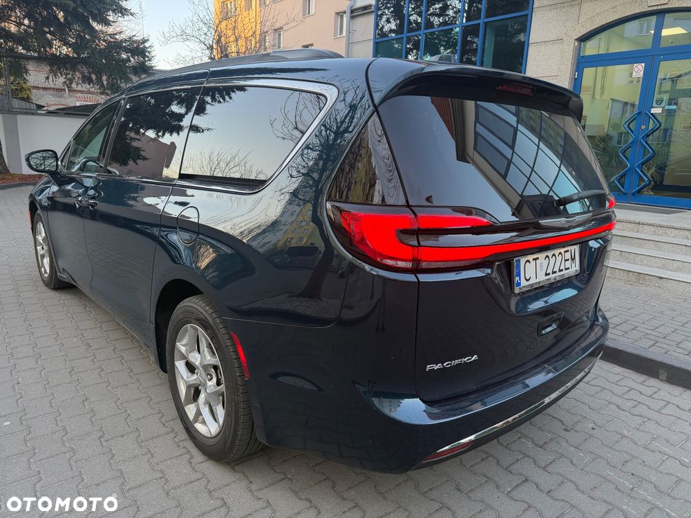 Chrysler Pacifica - 8
