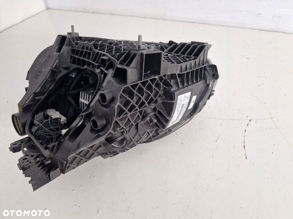 lampa prawy przód prawa przednia porsche taycan 9j1 full led eu - 11