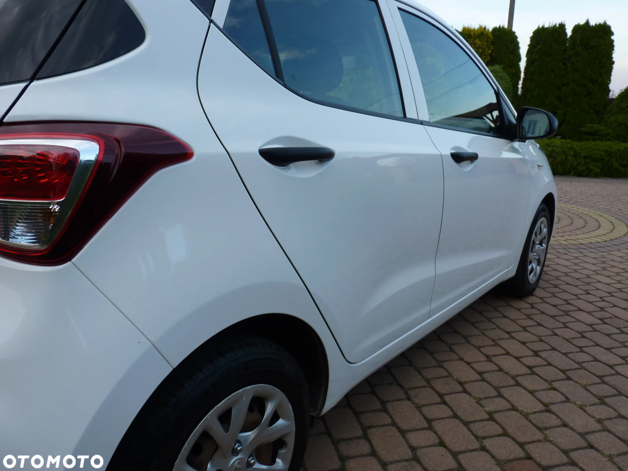 Hyundai i10 1.0 Trend - 12