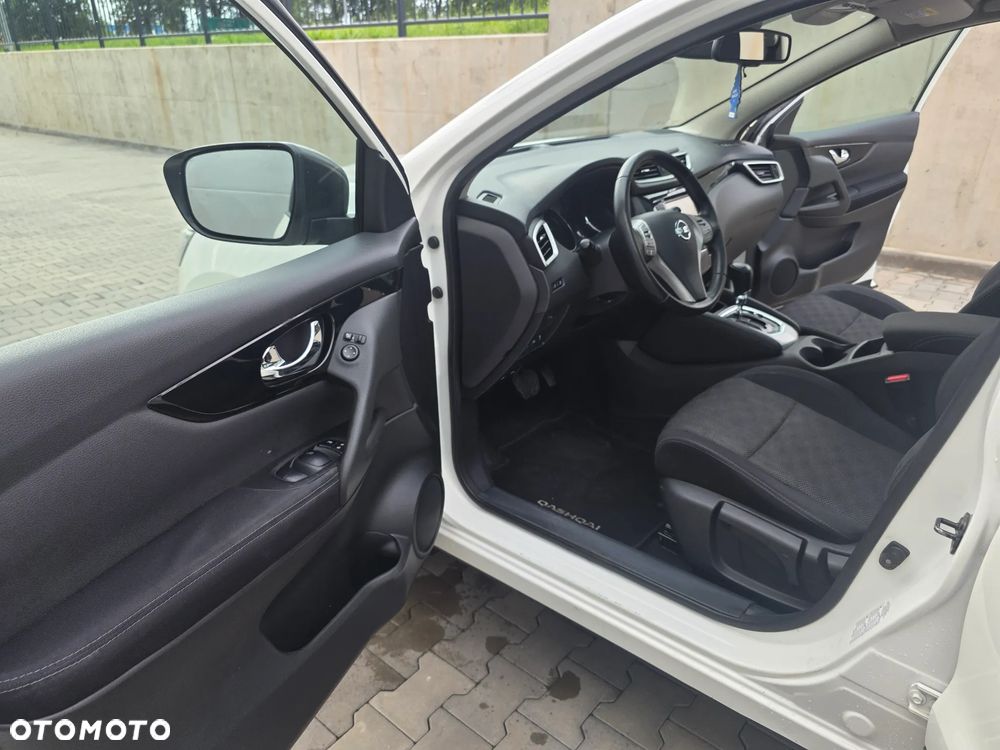 Nissan Qashqai 1.6 dCi Xtronic TEKNA+ - 20