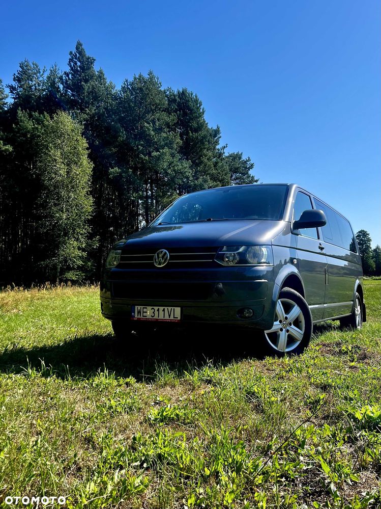 Volkswagen Multivan - 1