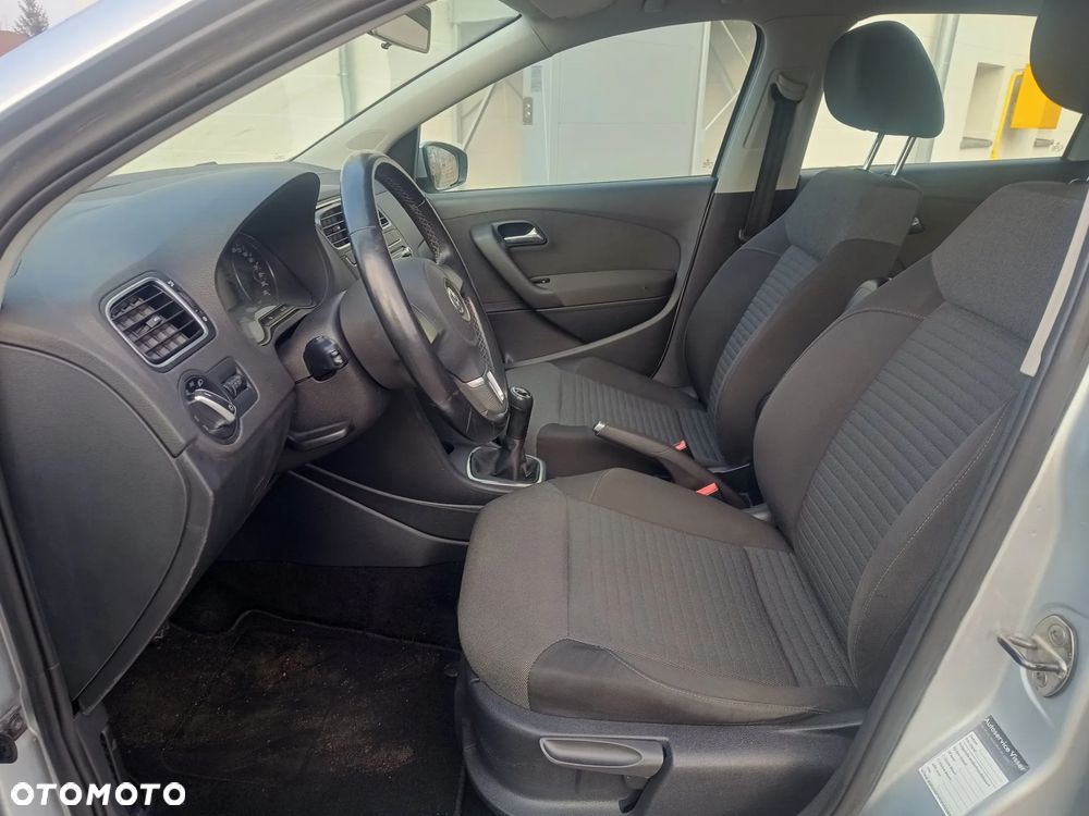 Volkswagen Polo - 12