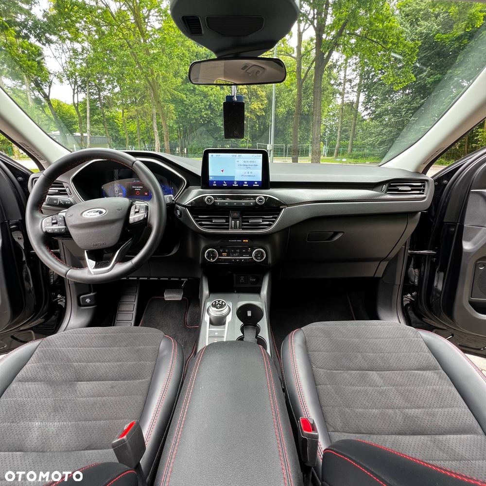 Ford Escape 2.0 EcoBoost AWD Titanium - 23