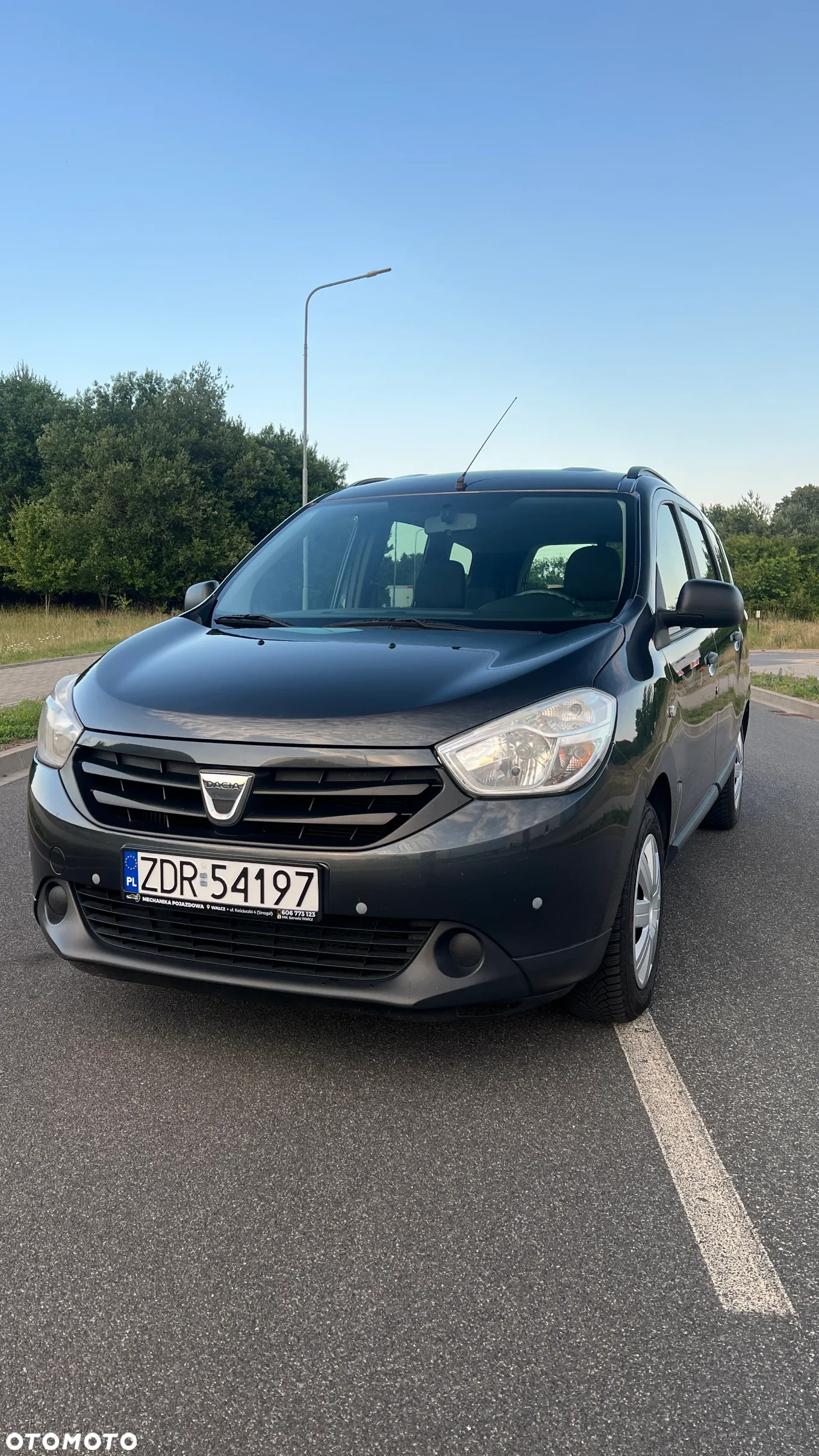 Dacia Lodgy 1.2 TCe Laureate - 2