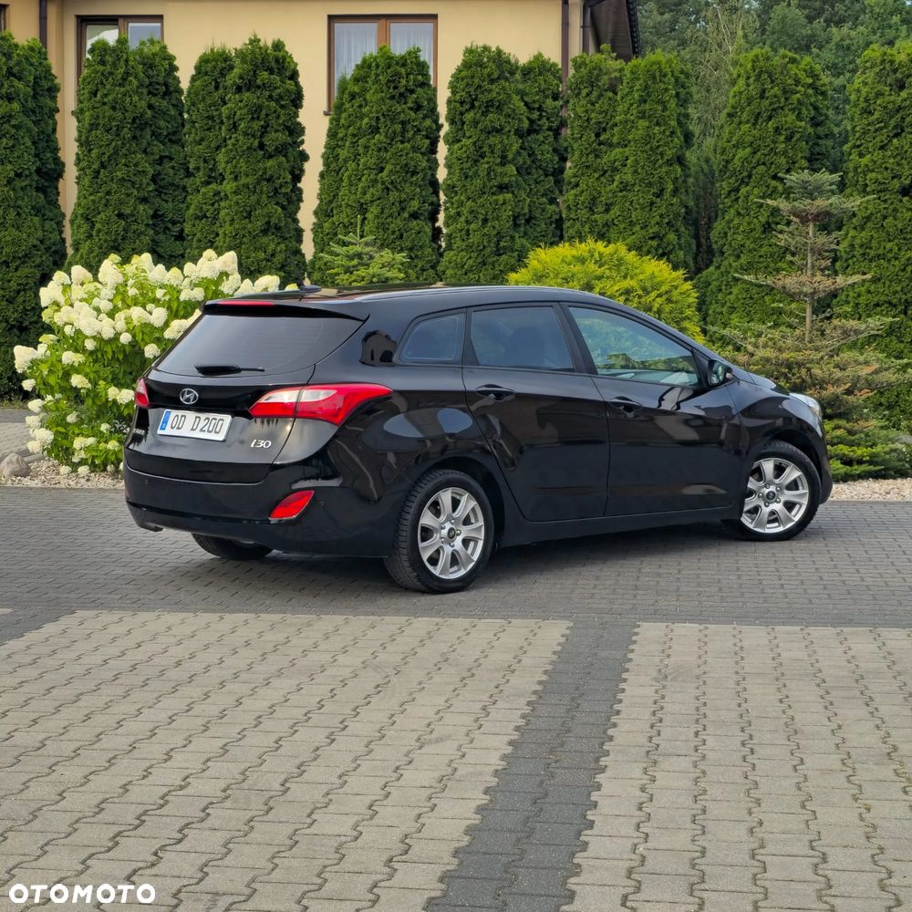 Hyundai i30 1.6 Automatik Style - 13