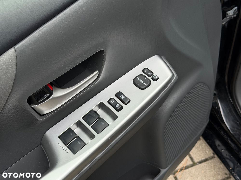 Toyota Prius+ (Hybrid) Executive - 23