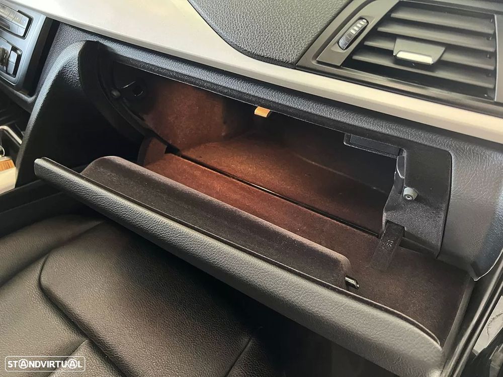 BMW 316 d Line Sport - 17