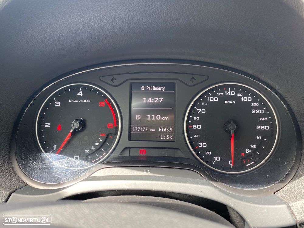 Audi A3 Sportback 1.6 TDI Sport - 4