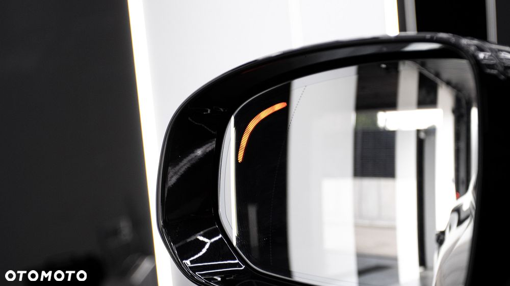 Volvo XC 60 T6 Plug-In Hybrid AWD Core - 18