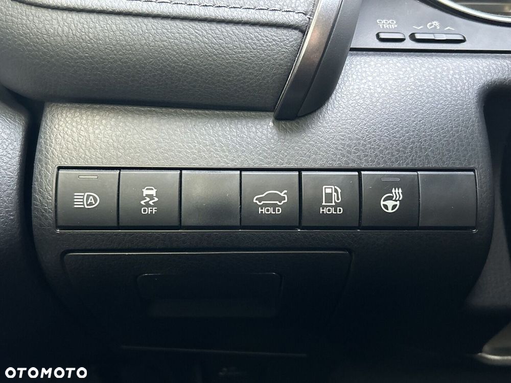 Toyota Camry 2.5 Hybrid Executive CVT - 20