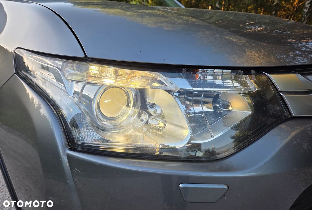 Mitsubishi Outlander 2.0 Intense + CVT - 9