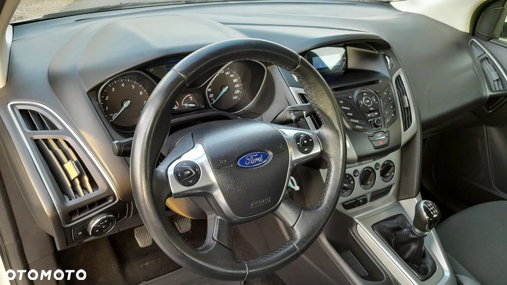 Ford Focus 1.6 16V Fun - 15