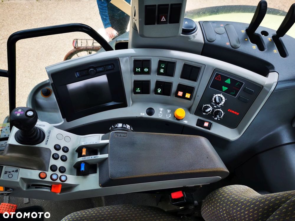 Claas AXION 850 - 15