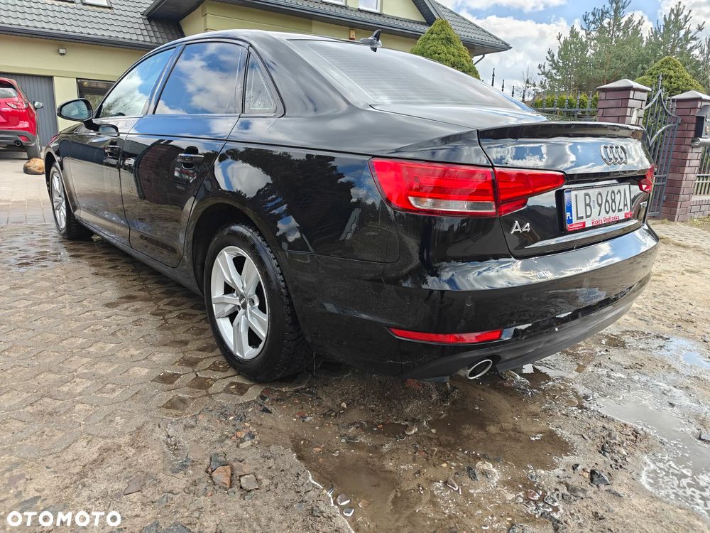 Audi A4 Limousine 1.4 TFSI Design S tronic - 4