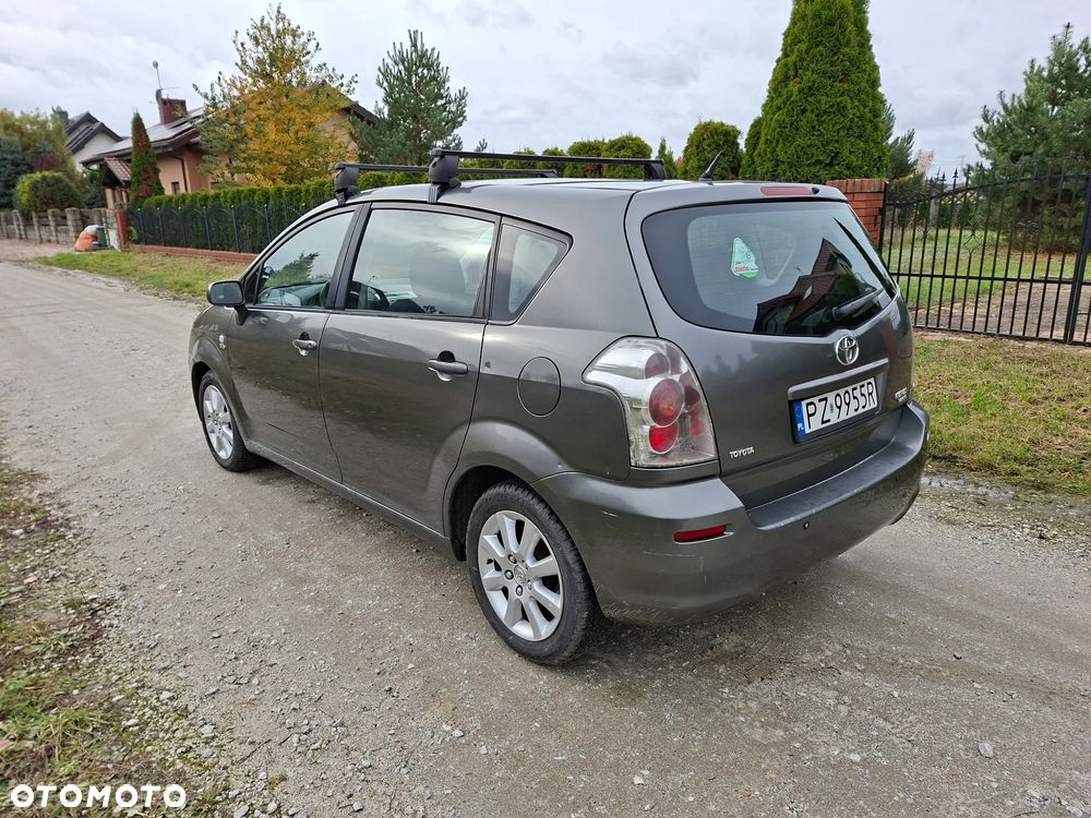 Toyota Corolla Verso 2.0 D-4D Luna - 6