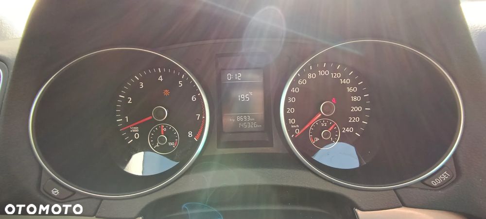 Volkswagen Golf - 11