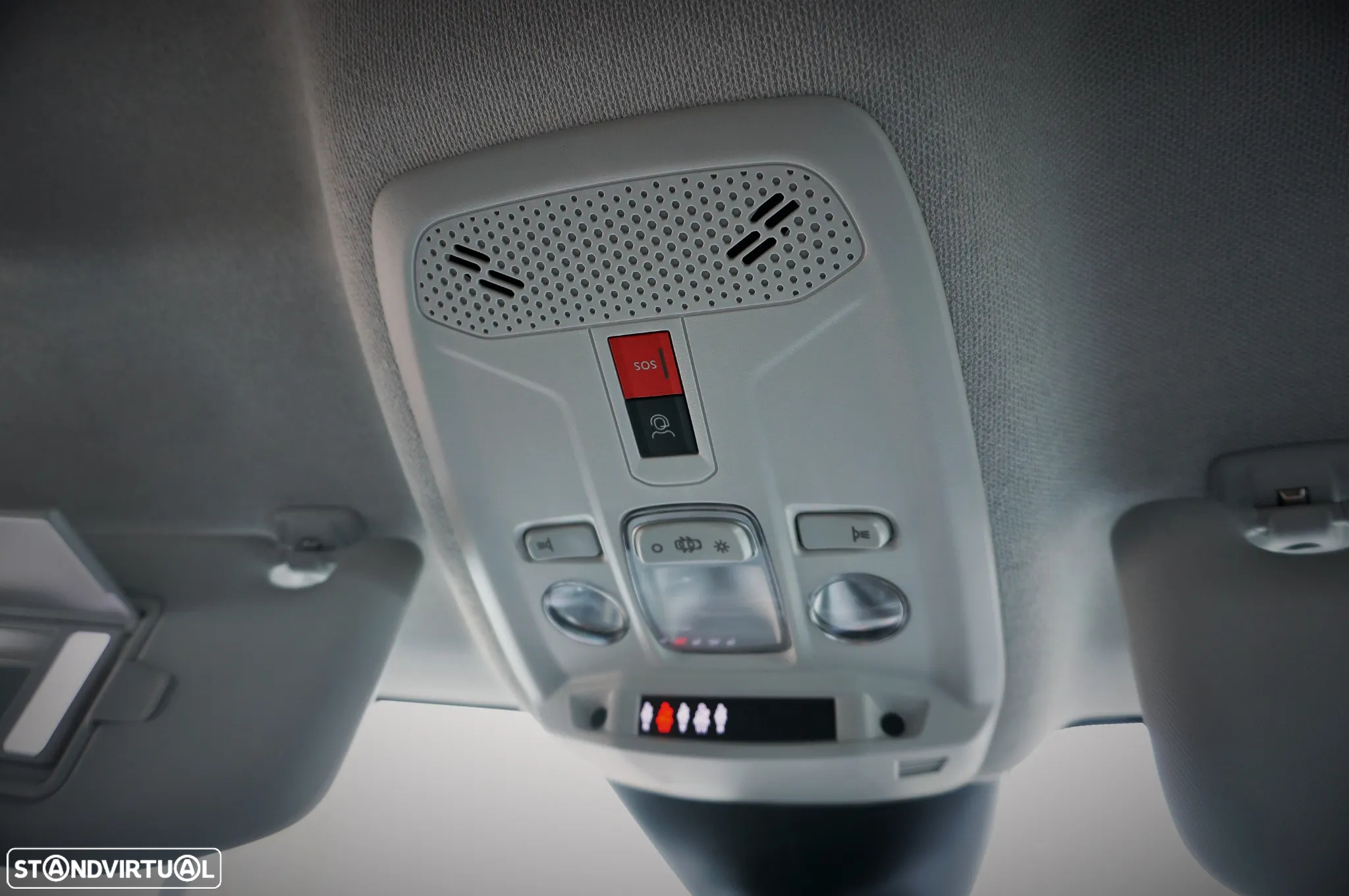 Citroën C4 PureTech 130 Stop&Start SHINE - 23