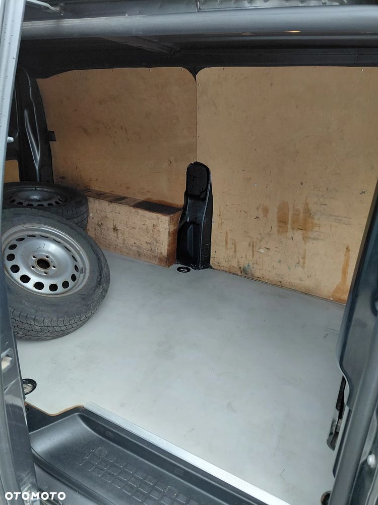 Opel Vivaro - 13