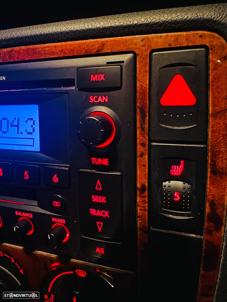 VW Passat Variant - 32