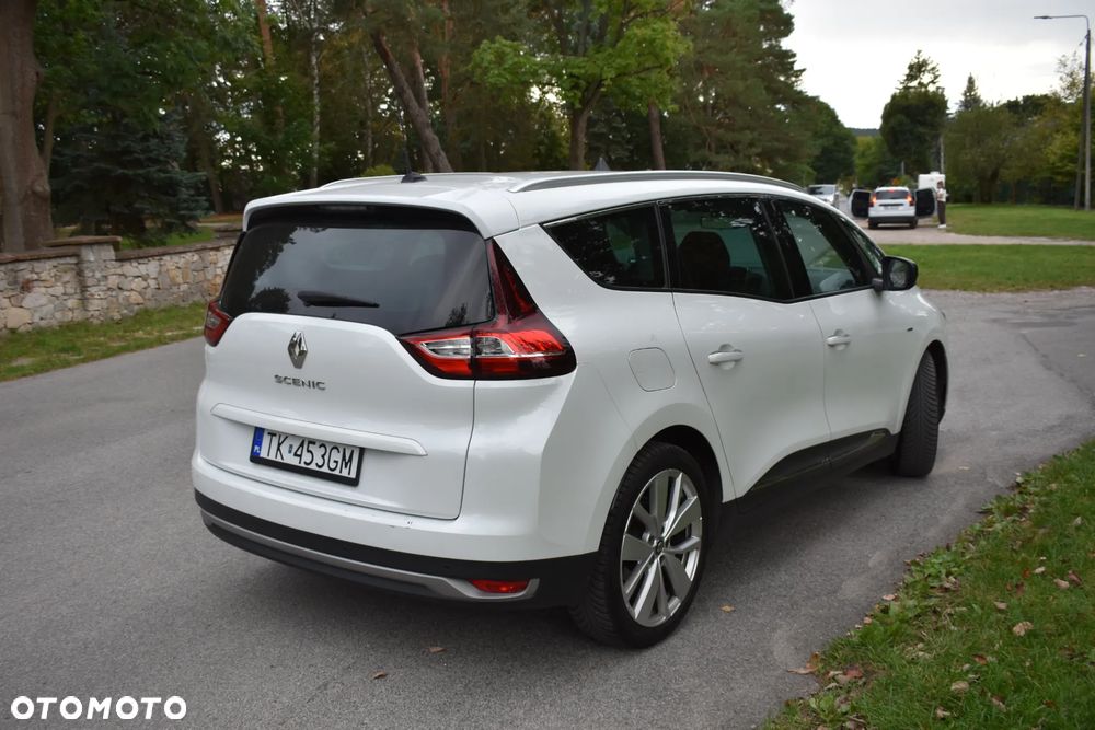 Renault Scenic - 24