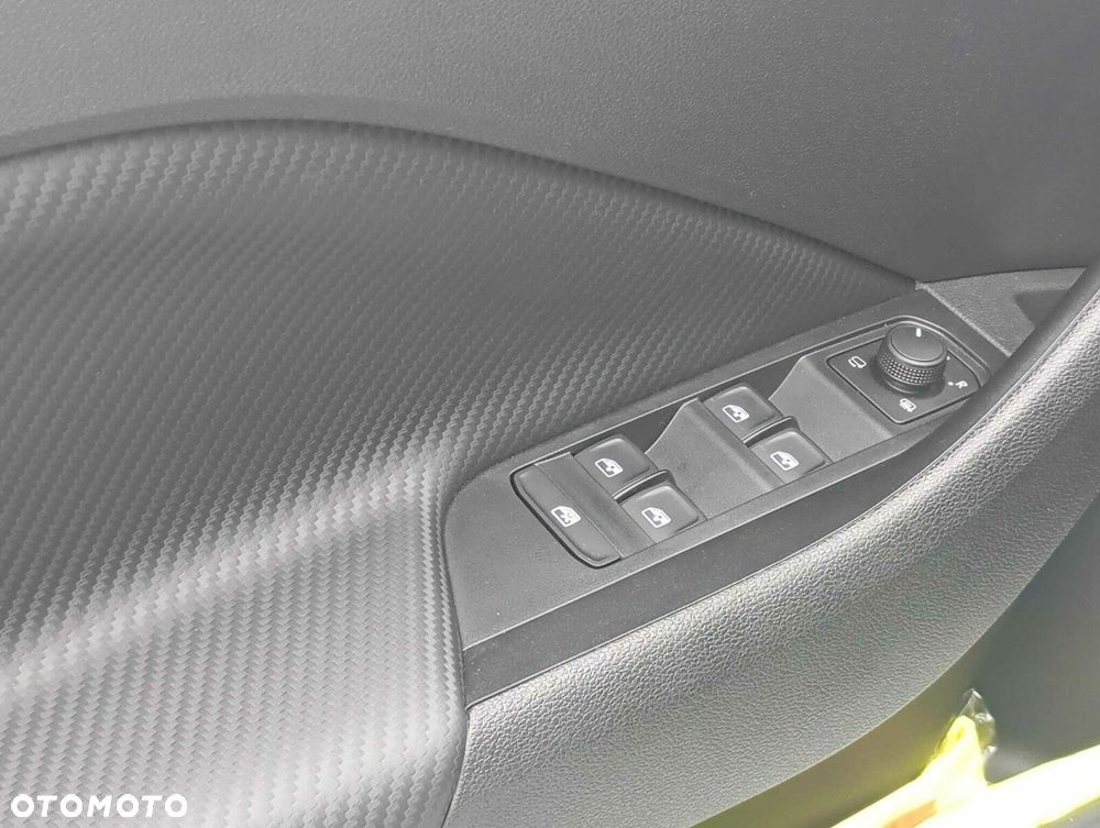 Skoda Kamiq 1.5 TSI Monte Carlo DSG - 13