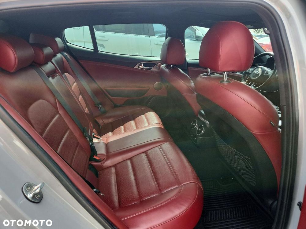 Kia Stinger 3.3 T-GDI AWD OPF GT - 9