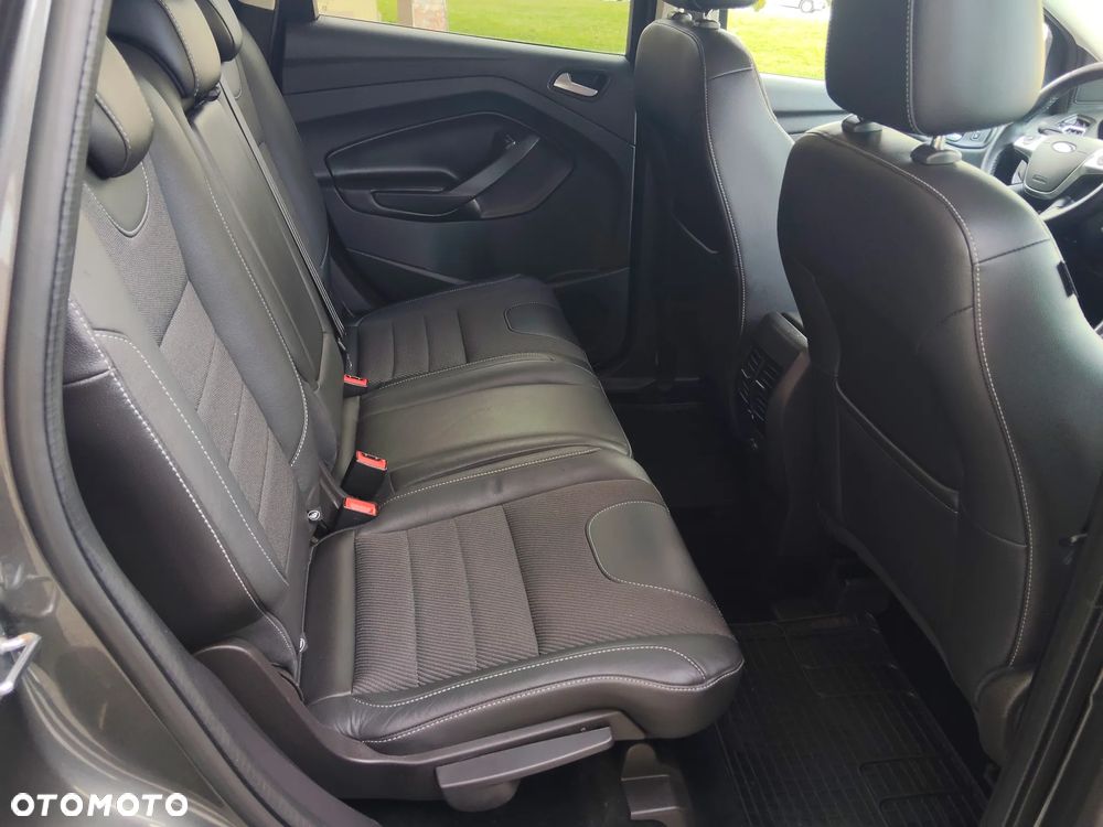 Ford Kuga 2.0 TDCi 4x4 Titanium - 30