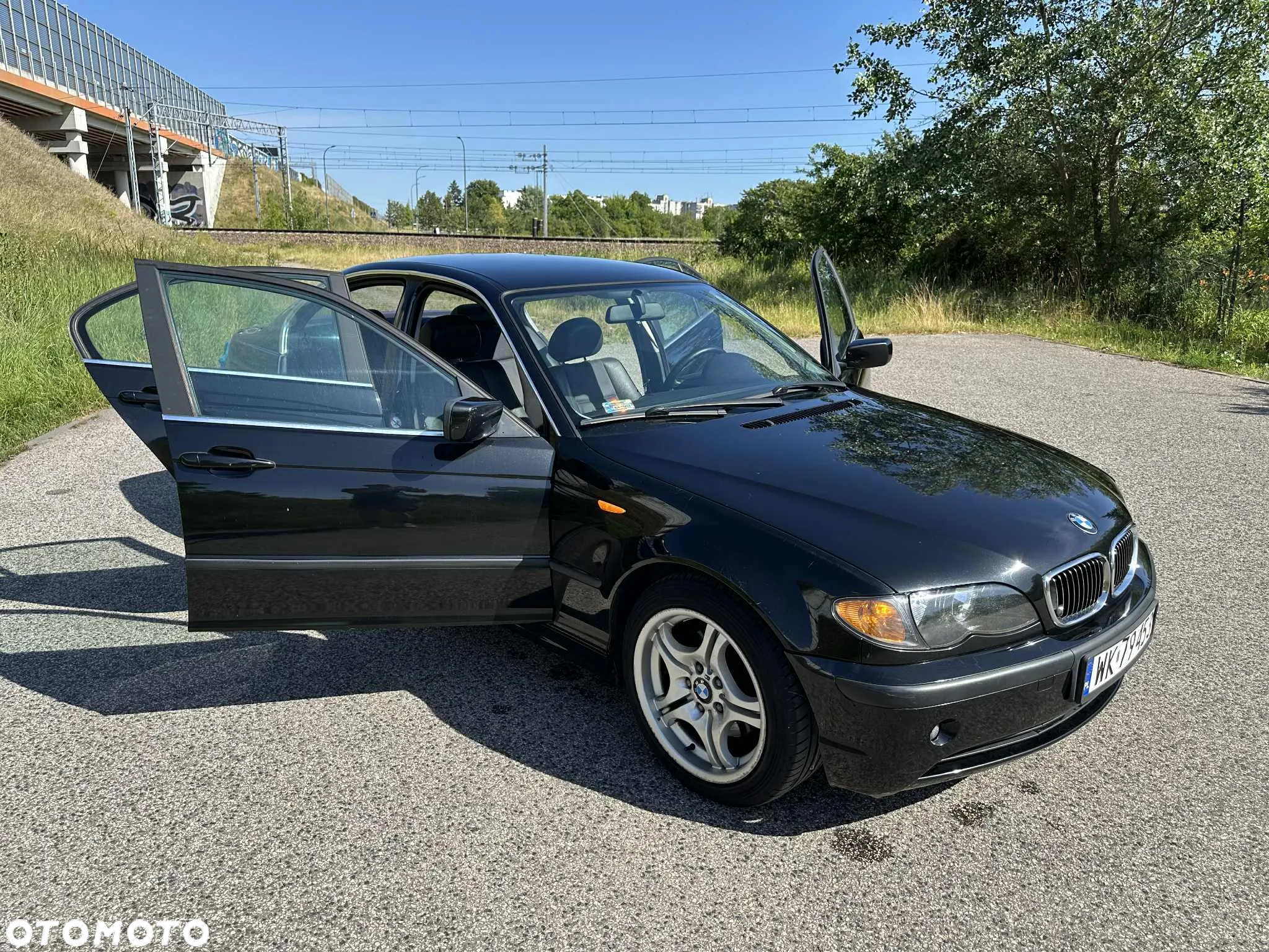 BMW Seria 3 325i - 4
