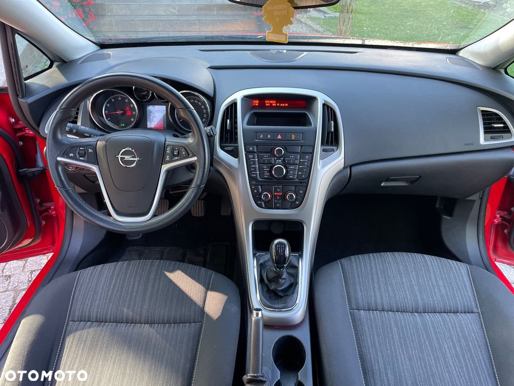 Opel Astra 1.6 Color Edition - 24