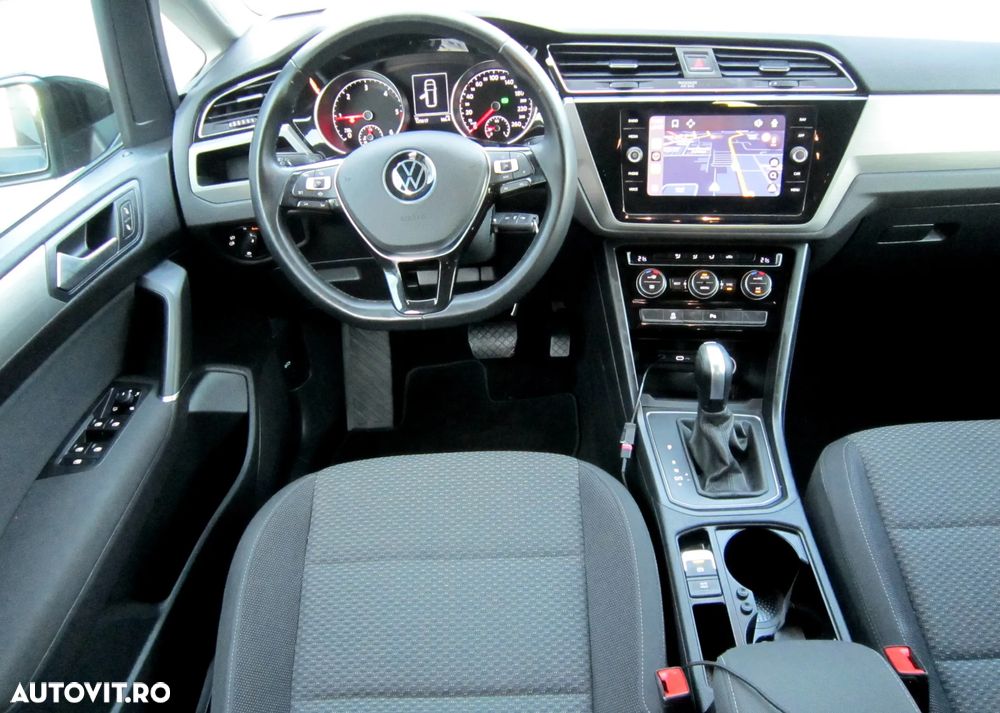 Volkswagen Touran 2.0 TDI SCR DSG Comfortline - 5