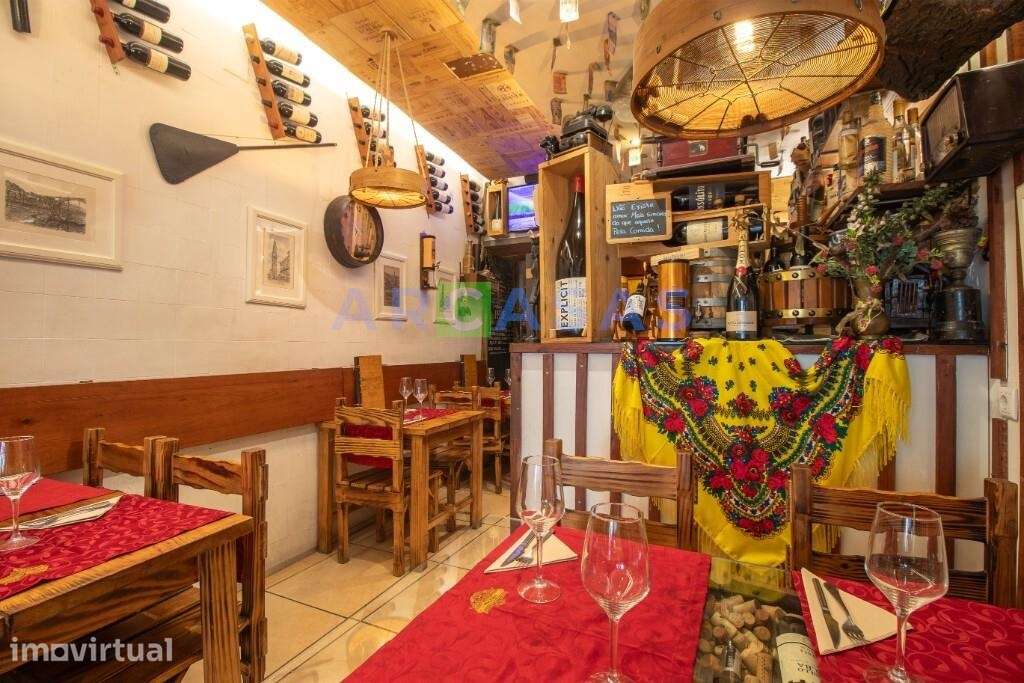 Trespasse de Restaurante Tradicional no Porto: Poveiros, Passos Manuel - Grande imagem: 4/22